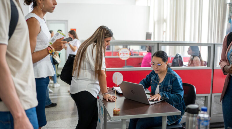 Maratón de Empleo en Pereira conecta a aspirantes con 222 oportunidades laborales