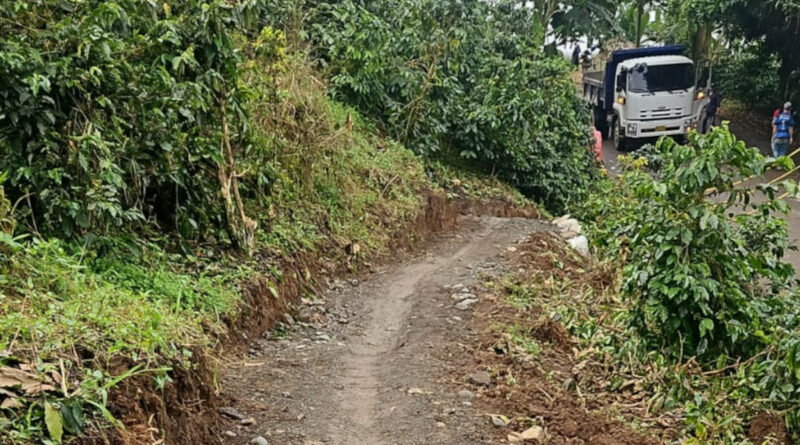 La emergencia vial en Balboa ha obligado al cierre total del sector La Quiebra por imprudencias de la comunidad