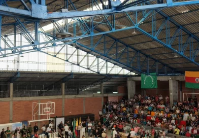Gobernador de Risaralda entrega renovado coliseo municipal en Quinchía para el bienestar de la comunidad