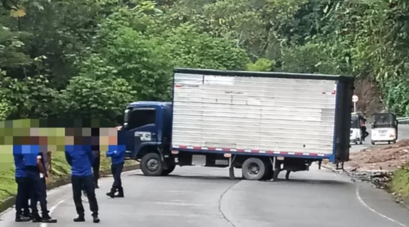 DDH preocupados por ataques en vía al Chocó
