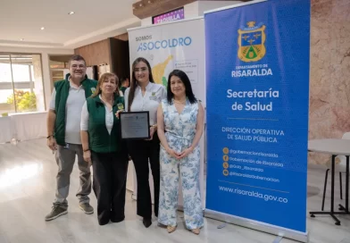 Más de 200 droguistas se capacitan en actualización normativa para fortalecer la salud pública en Risaralda