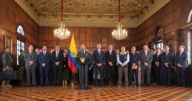 Presidente Abelardo De La Espriella oficializa decreto de emergencia económica, social y ecológica tras devastador terremoto