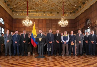 Presidente Abelardo De La Espriella oficializa decreto de emergencia económica, social y ecológica tras devastador terremoto