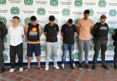 GAULA de la Policía Nacional capturó a cinco personas y aprehendió a dos jóvenes