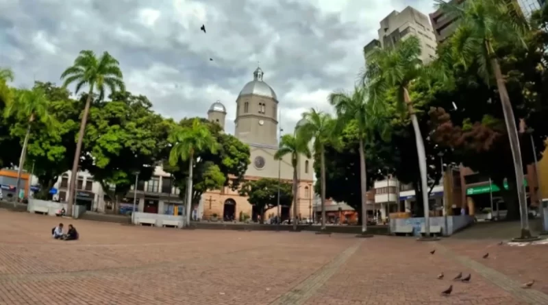La Catedral se volvió a mantener en pie
