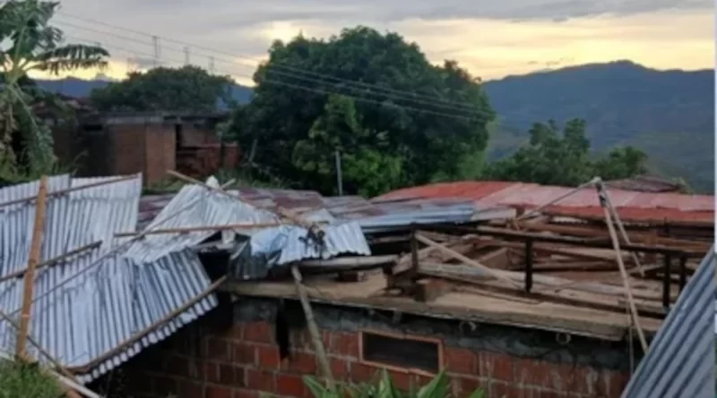 Emergencia por vendaval en Belén de Umbría
