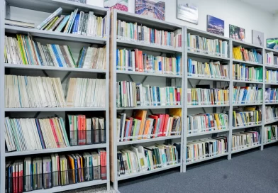 Sala de Patrimonio de la Biblioteca Comfamiliar queda inhabilitada por riesgo de colapso tras el sismo