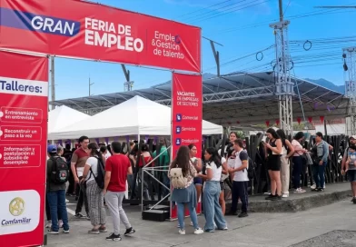 Masiva participación en la Feria de Empleo de Comfamiliar Risaralda