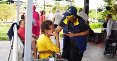 Mantienen atención integral de adultos mayores